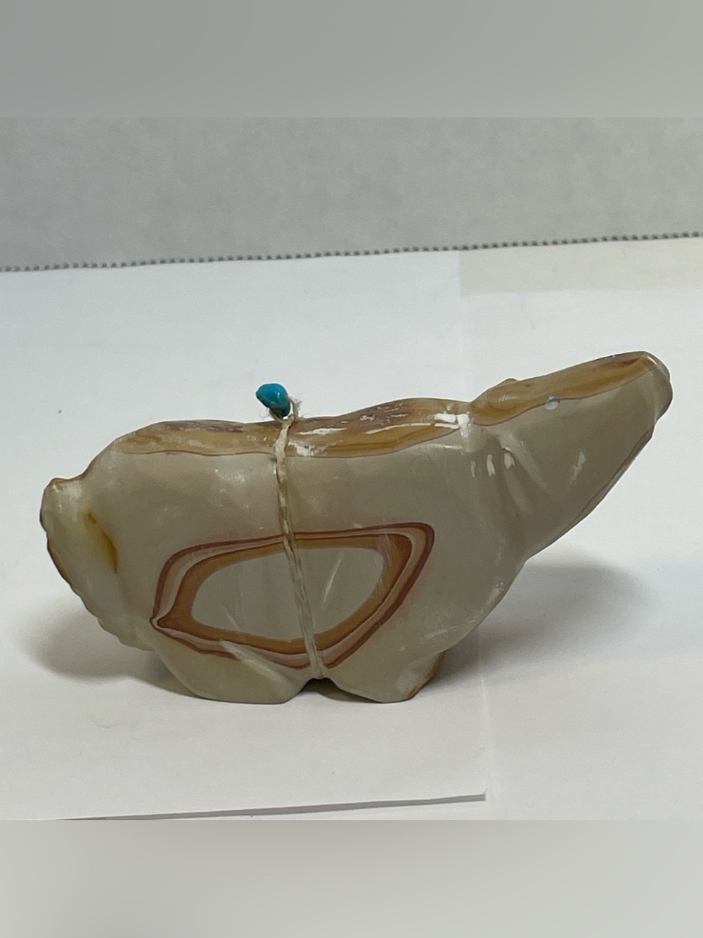 ZUNI Bear Native American Hand Carved Banded Agate Animal Fetish VTG Offering